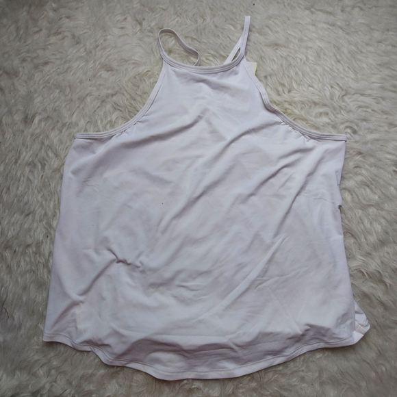 (Stained) 🍓 5/$5 • All In Motion - Picture 1 of 4